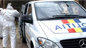 O femeie paralizată, în vârstă de 83 de ani, a murit de sete lângă cadavrul soțului care o îngrijea